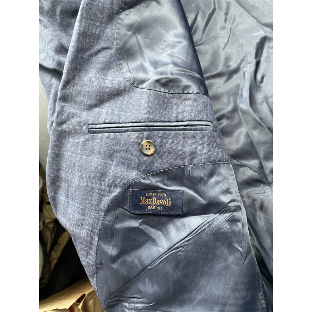 Max Davoli Baroni Suit 48S 100% Wool Super 150s Blue Plaid Pants 42 x 29